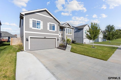 Photo of 7814 N 84Th Street, Omaha, NE 68122 (MLS # 22624689)