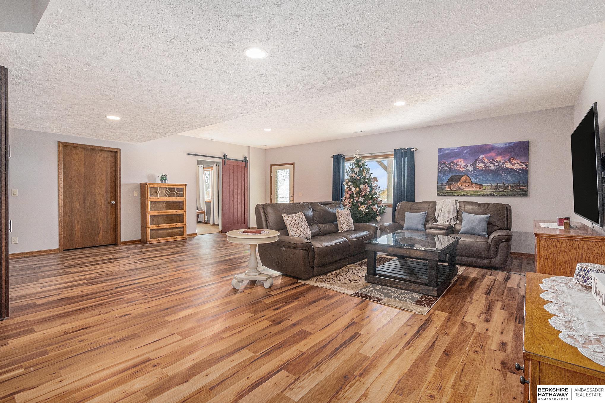 Bennington, Nebraska 68007, United States, 4 Bedrooms Bedrooms, ,3 BathroomsBathrooms,Residential,Active,242878