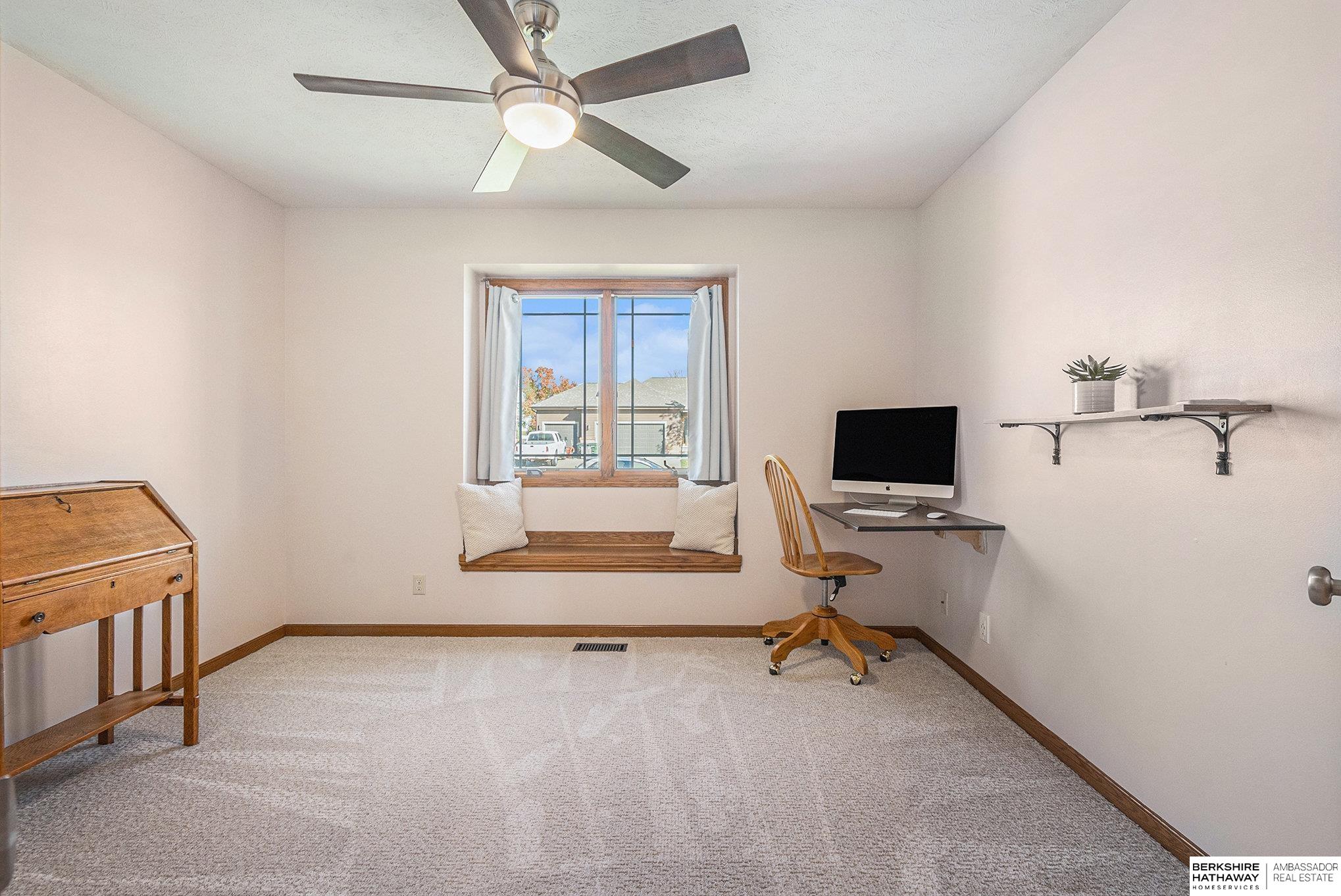 Bennington, Nebraska 68007, United States, 4 Bedrooms Bedrooms, ,3 BathroomsBathrooms,Residential,Active,242878