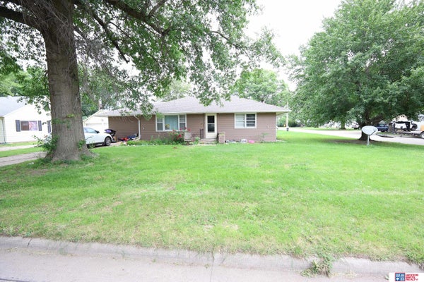 113 E 9TH ST, STROMSBURG, NE 68666 - Image db2c210bd15e48b63df7ce095cf87e71/2695515390