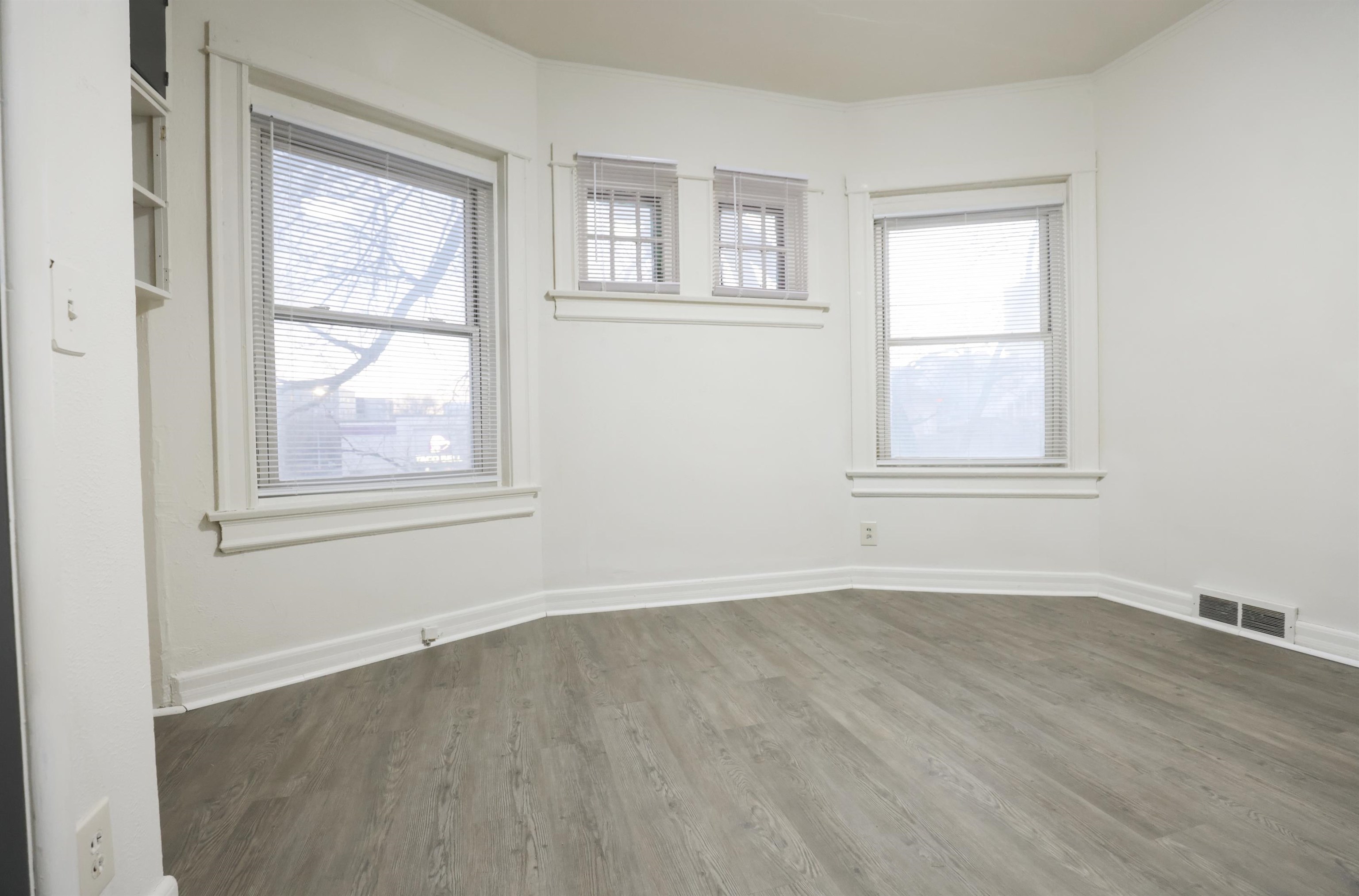 Omaha, Nebraska 68131, United States, 5 Bedrooms Bedrooms, ,5 BathroomsBathrooms,Residential,Active,150918