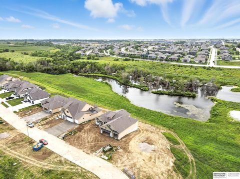 Photo of 9956 S 118th Street, Papillion, NE 68046 (MLS # 22512628)