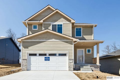 Photo of 7716 N 116th Avenue, Omaha, NE 68142 (MLS # 22615355)