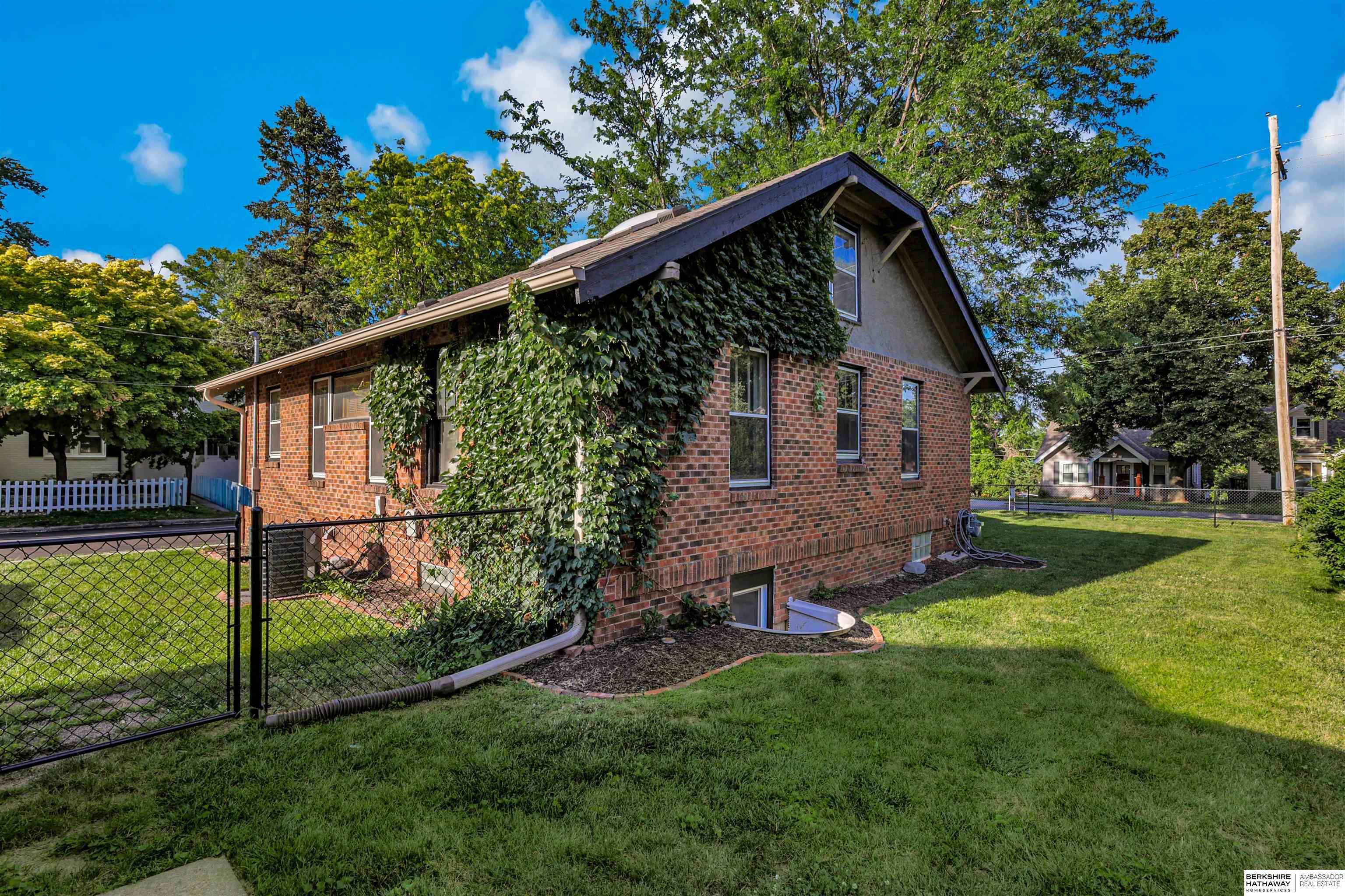 Omaha, Nebraska 68104, United States, 3 Bedrooms Bedrooms, ,2 BathroomsBathrooms,Residential,Active,156363