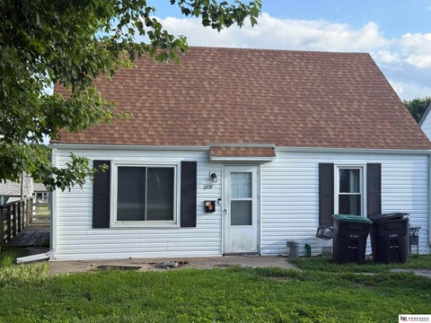 Photo of 6537 Charles Street, Omaha, NE 68132 (MLS # 22615123)