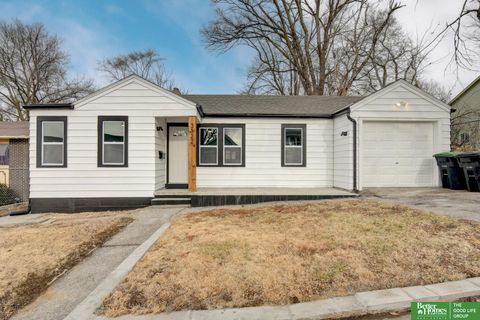 Photo of 3322 Corby Street, Omaha, NE 68111 (MLS # 22604472)