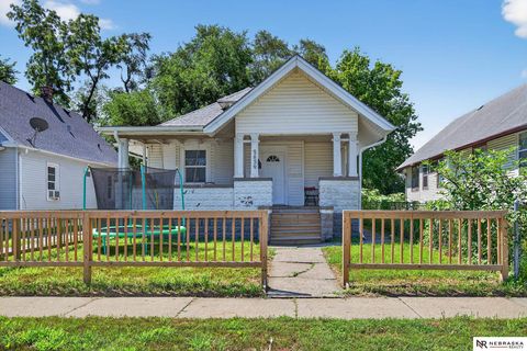 Photo of 2439 Camden Avenue, Omaha, NE 68111 (MLS # 22520224)