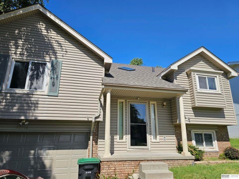 Photo of 12716 Camden Avenue, Omaha, NE 68164 (MLS # 22625991)
