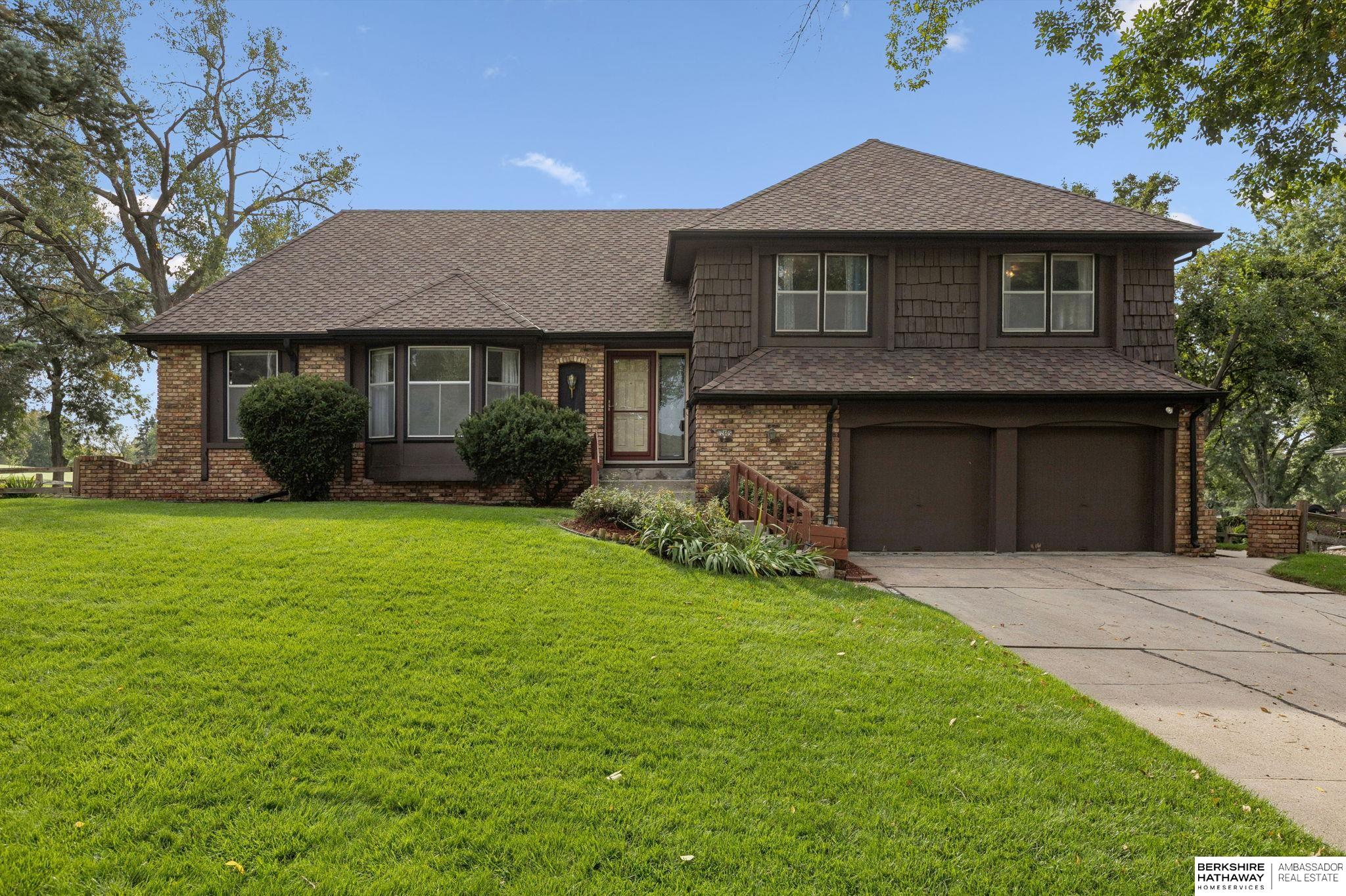 Omaha, Nebraska 68137, United States, 4 Bedrooms Bedrooms, ,3 BathroomsBathrooms,Residential,Active,240623