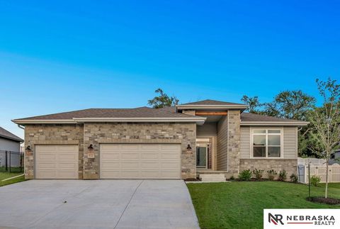 Photo of 9715 S 123rd Avenue, Papillion, NE 68046 (MLS # 22615747)