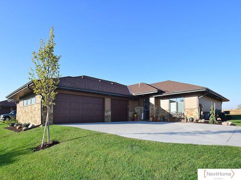 Photo of 1015 Accolade Lane, Lincoln, NE 68521 (MLS # 22535128)