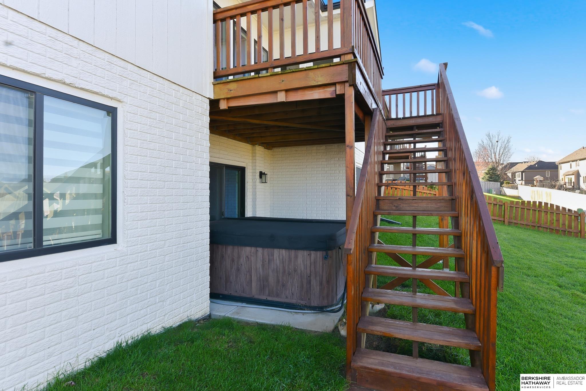 Omaha, Nebraska 68116, United States, 4 Bedrooms Bedrooms, ,3 BathroomsBathrooms,Residential,Active,244196