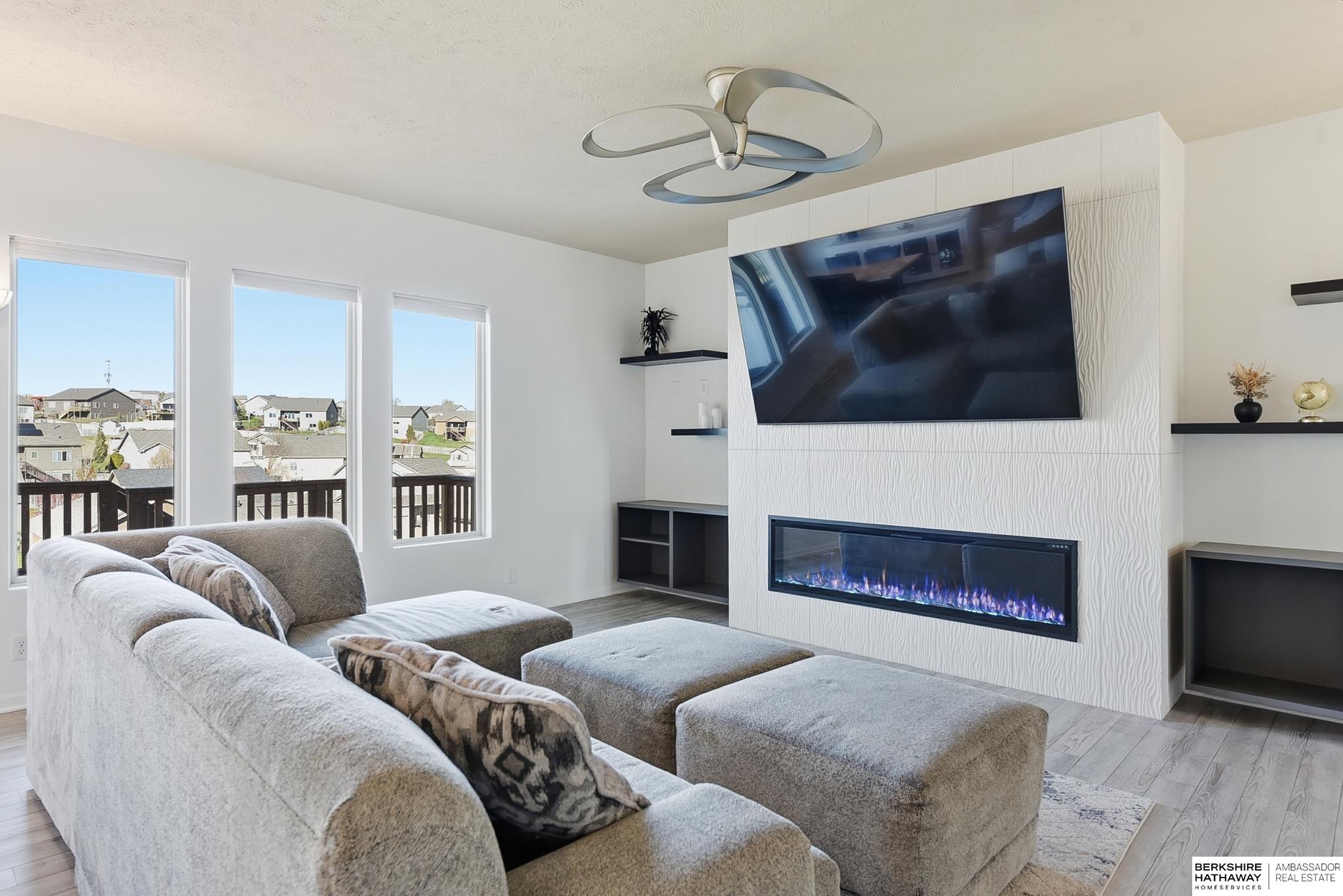 Omaha, Nebraska 68116, United States, 4 Bedrooms Bedrooms, ,3 BathroomsBathrooms,Residential,Active,244196