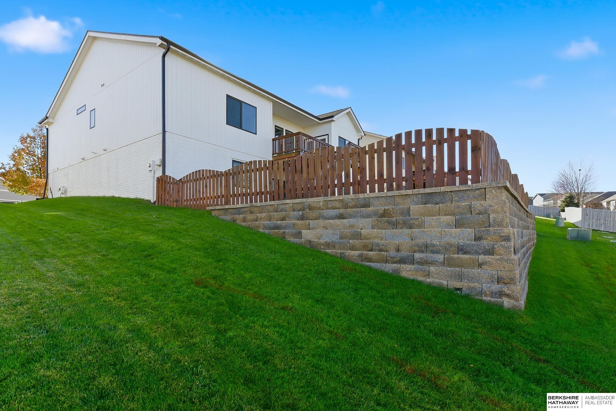 Omaha, Nebraska 68116, United States, 4 Bedrooms Bedrooms, ,3 BathroomsBathrooms,Residential,Active,244196