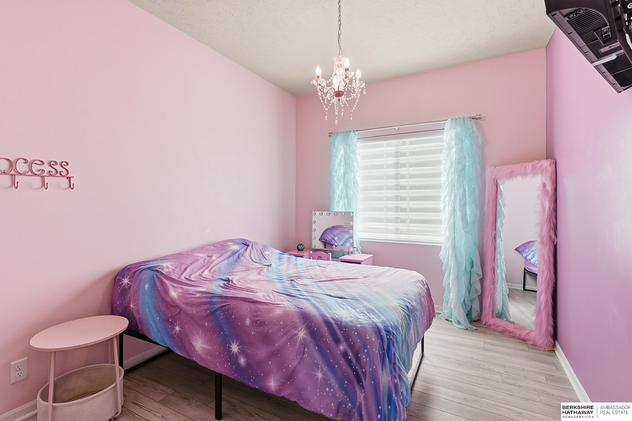 Omaha, Nebraska 68116, United States, 4 Bedrooms Bedrooms, ,3 BathroomsBathrooms,Residential,Active,244196