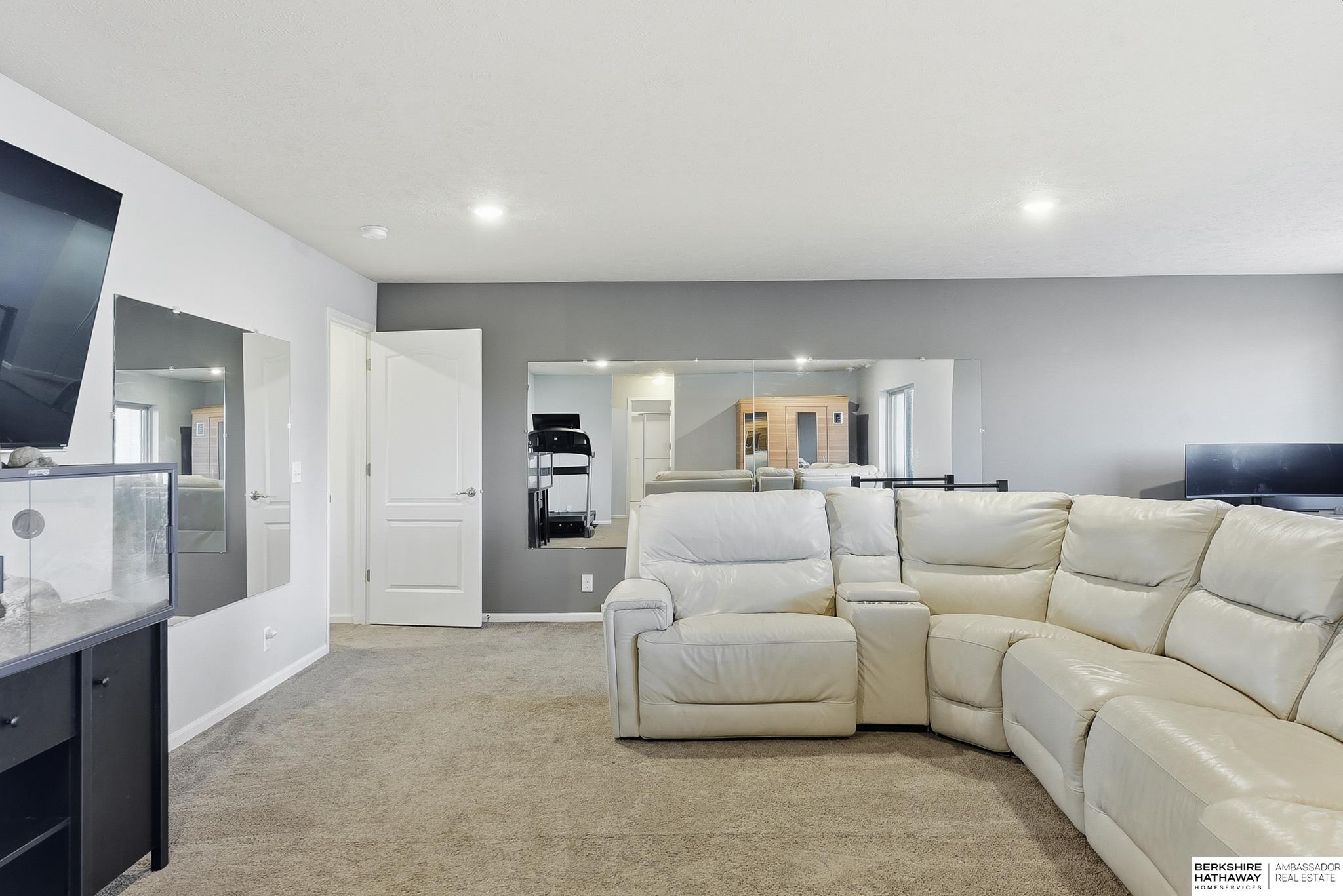 Omaha, Nebraska 68116, United States, 4 Bedrooms Bedrooms, ,3 BathroomsBathrooms,Residential,Active,244196