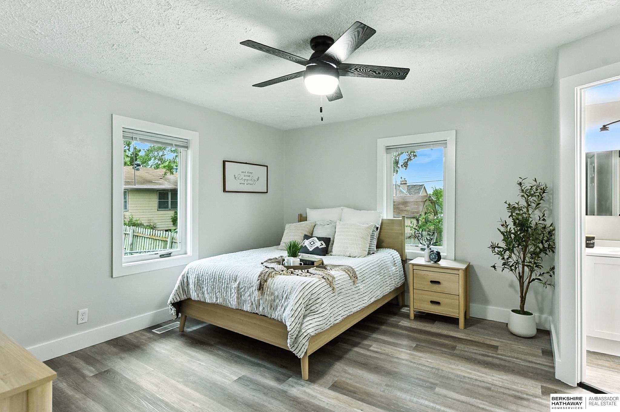 Lincoln, Nebraska 68521, United States, 4 Bedrooms Bedrooms, ,2 BathroomsBathrooms,Residential,Active,196913