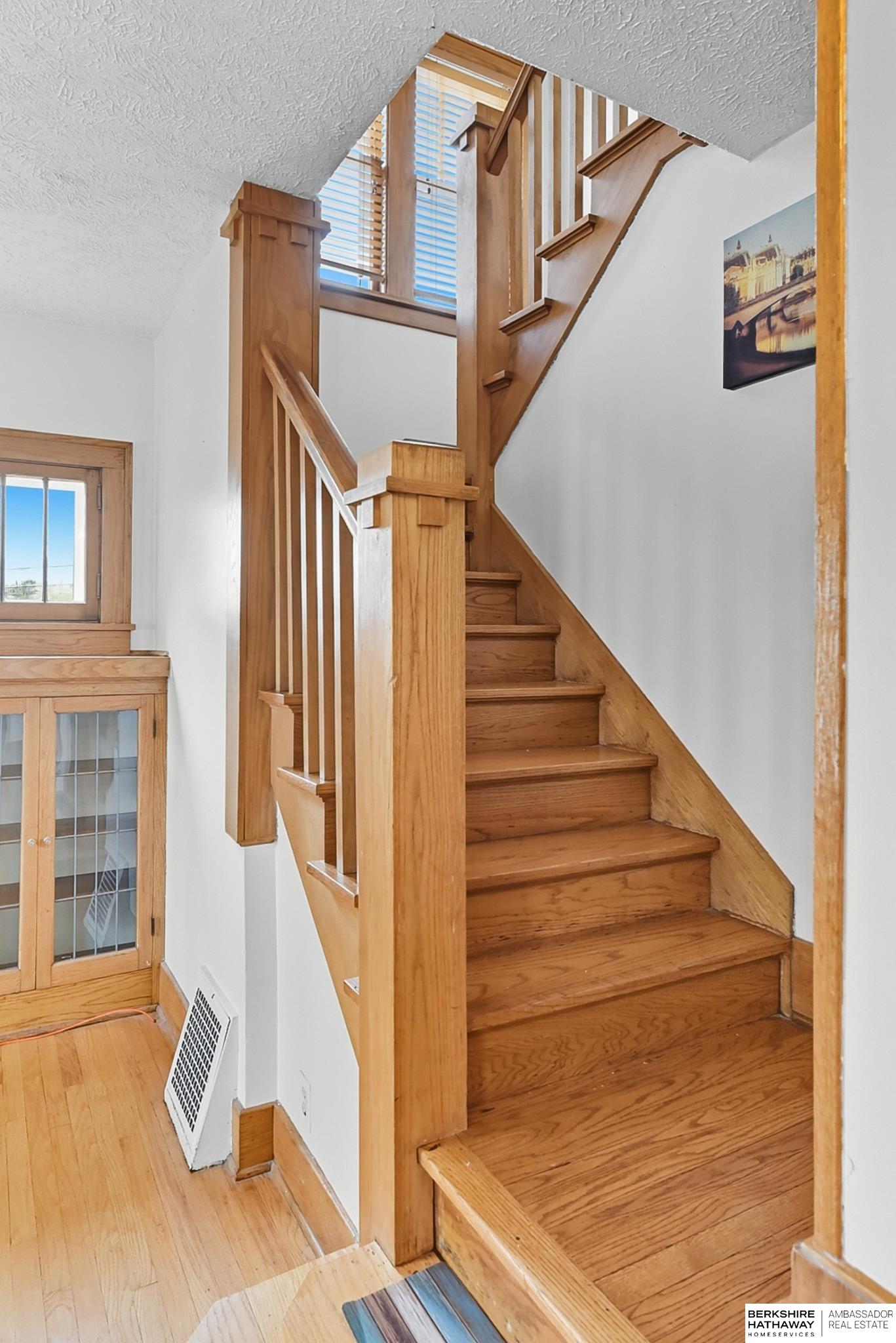 Omaha, Nebraska 68106, United States, 3 Bedrooms Bedrooms, ,2 BathroomsBathrooms,Residential,Pending,213572