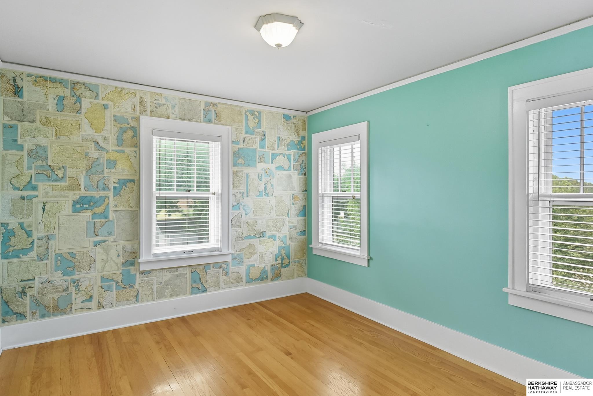 Omaha, Nebraska 68106, United States, 3 Bedrooms Bedrooms, ,2 BathroomsBathrooms,Residential,Pending,213572