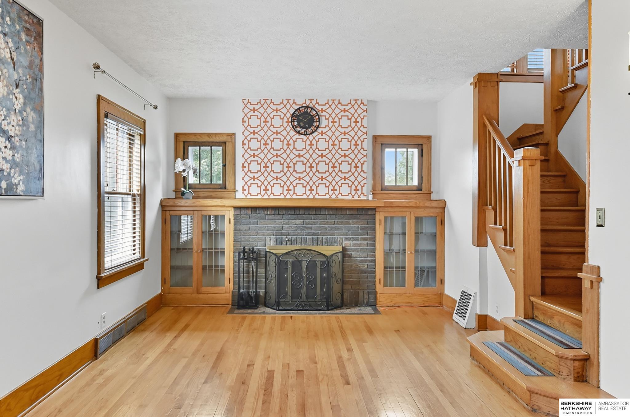 Omaha, Nebraska 68106, United States, 3 Bedrooms Bedrooms, ,2 BathroomsBathrooms,Residential,Pending,213572