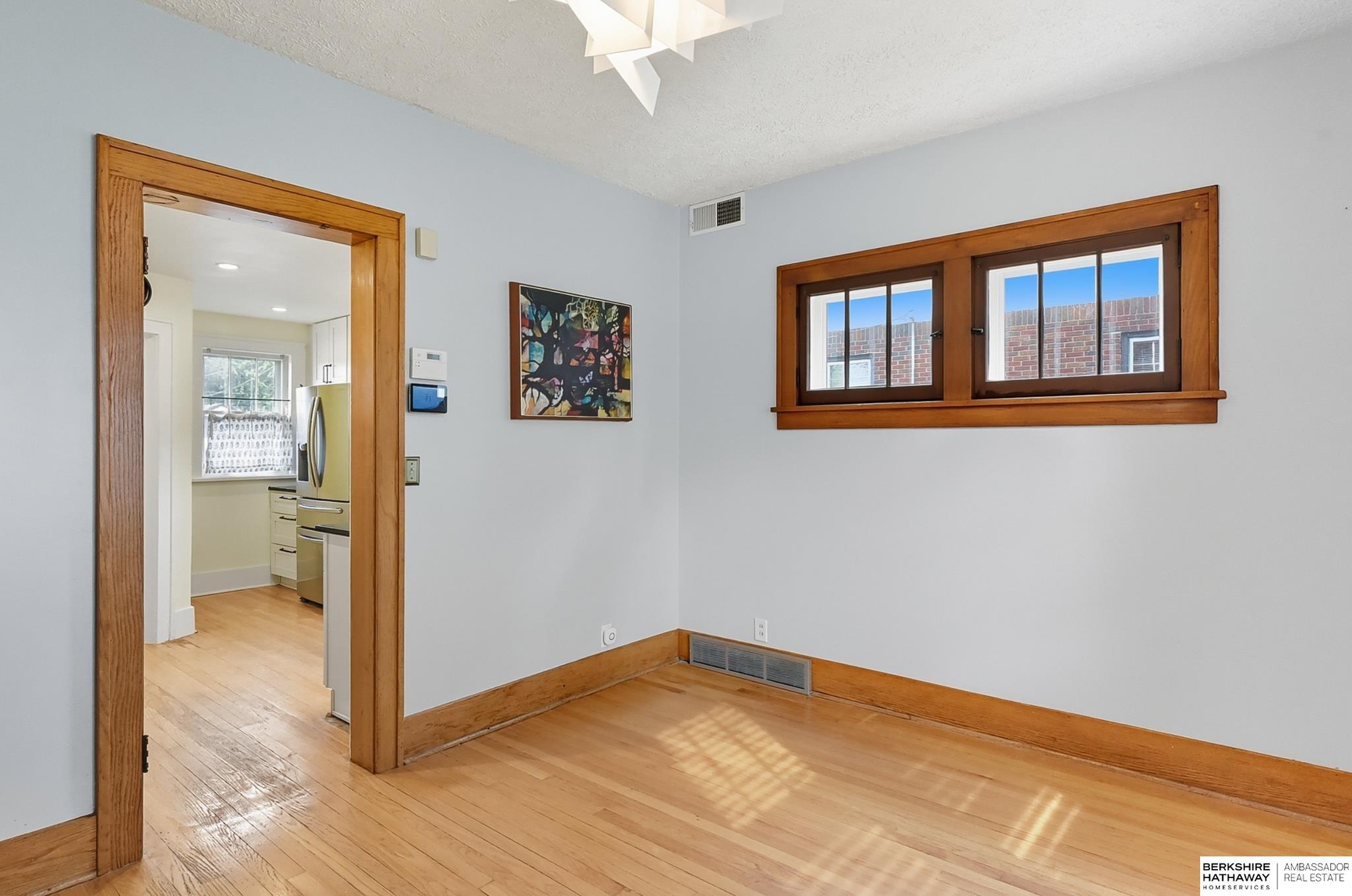 Omaha, Nebraska 68106, United States, 3 Bedrooms Bedrooms, ,2 BathroomsBathrooms,Residential,Pending,213572