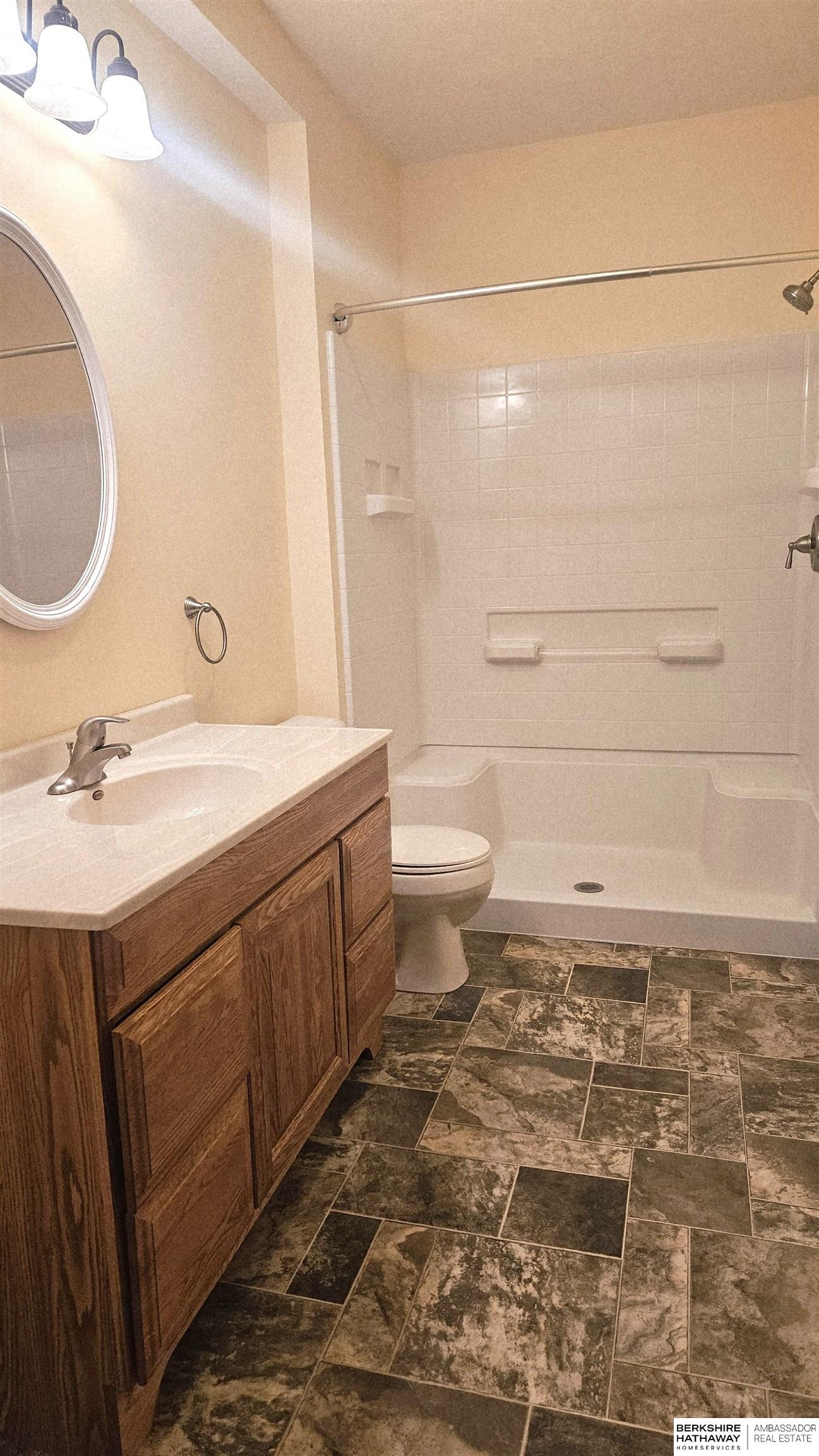 Wahoo, Nebraska 68066, United States, 3 Bedrooms Bedrooms, ,3 BathroomsBathrooms,Residential,Pending,143147