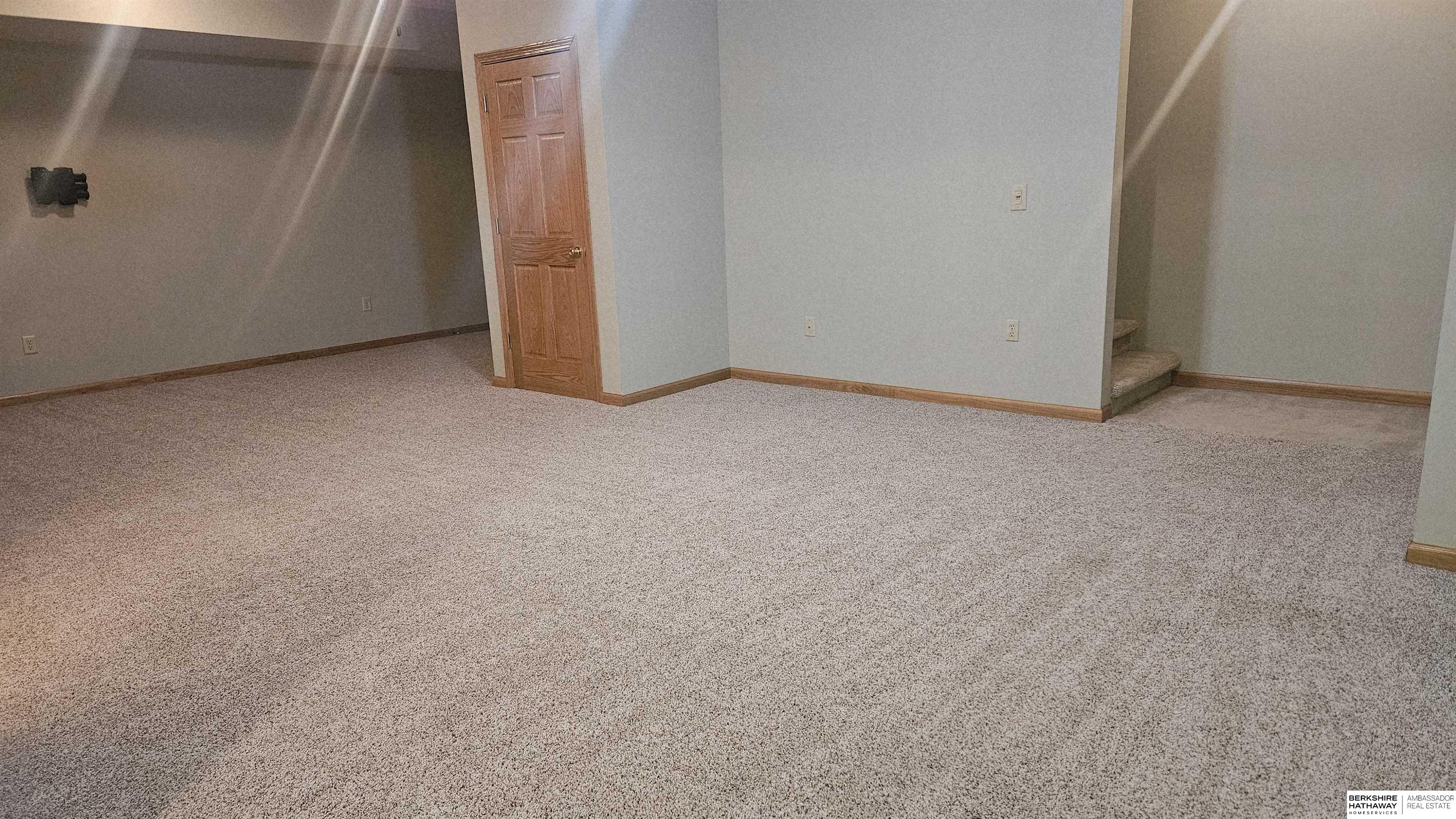 Wahoo, Nebraska 68066, United States, 3 Bedrooms Bedrooms, ,3 BathroomsBathrooms,Residential,Pending,143147