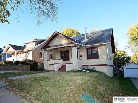 Photo of 628 N 47 Street, Omaha, NE 68132 (MLS # 22605363)