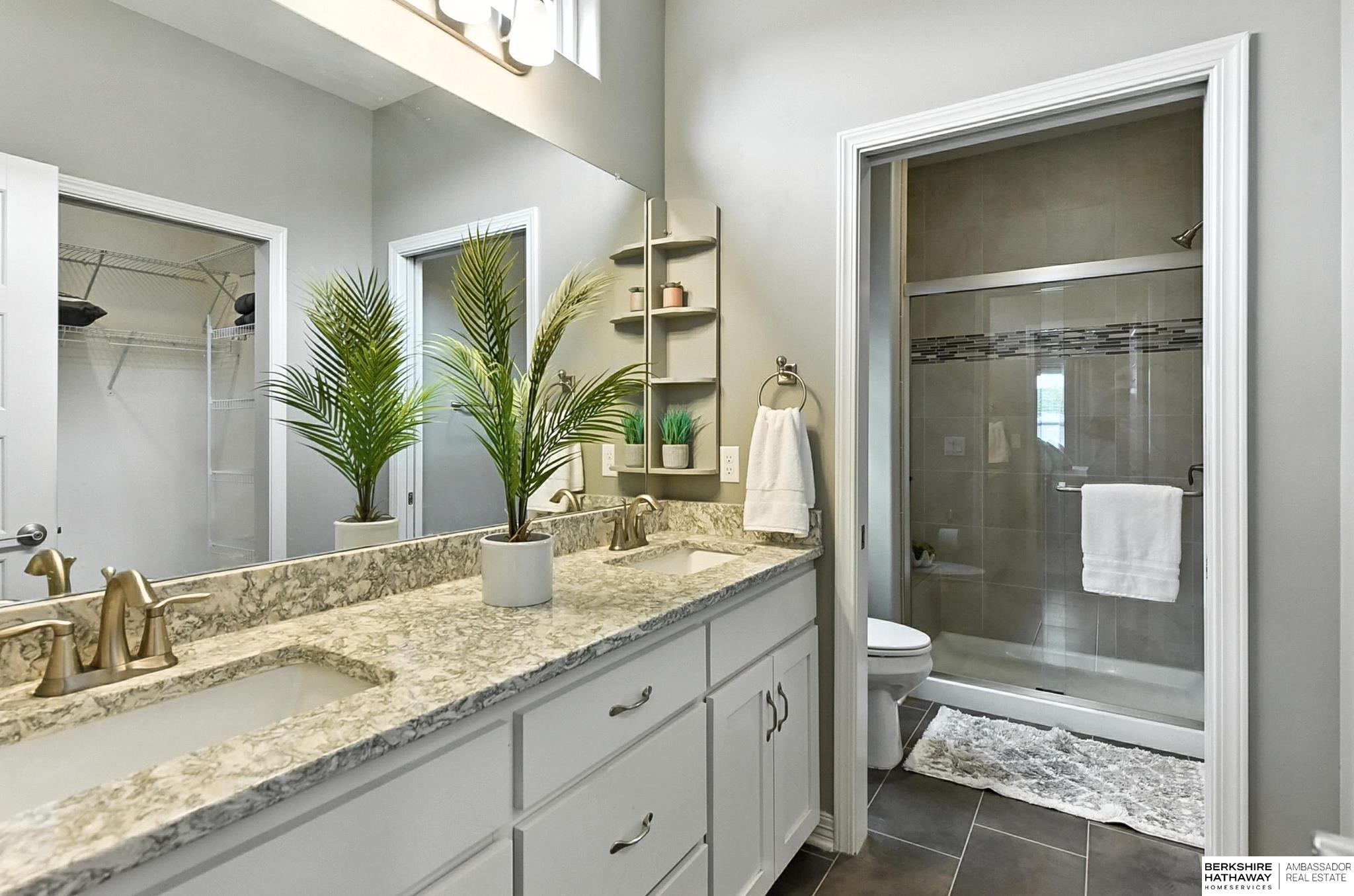 Omaha, Nebraska 68136, United States, 3 Bedrooms Bedrooms, ,3 BathroomsBathrooms,Residential,Active,161067