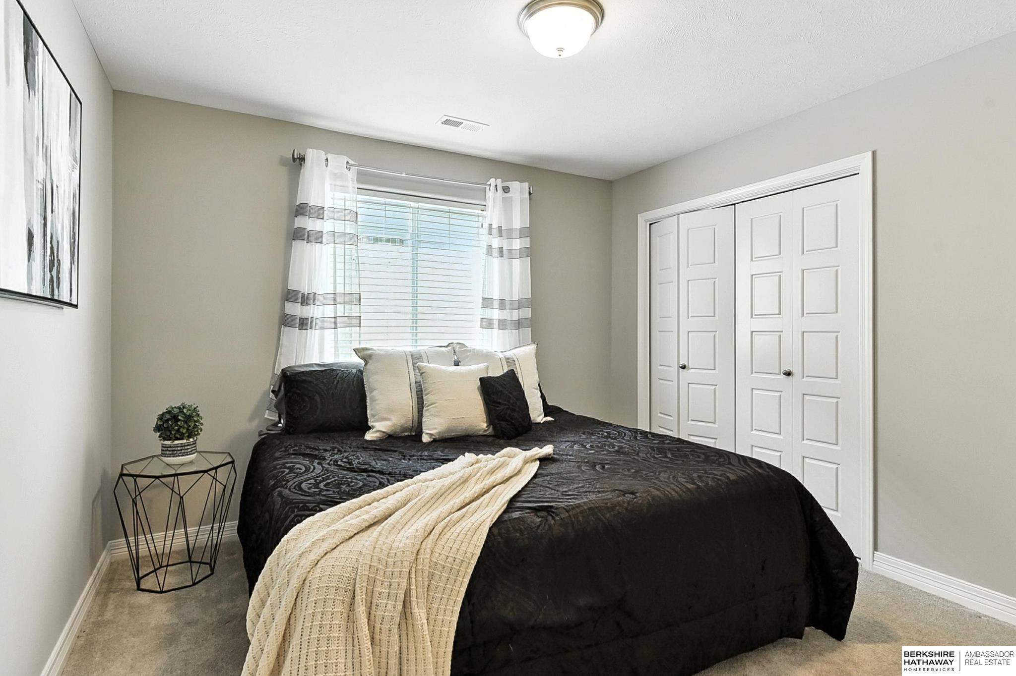 Omaha, Nebraska 68136, United States, 3 Bedrooms Bedrooms, ,3 BathroomsBathrooms,Residential,Active,161067