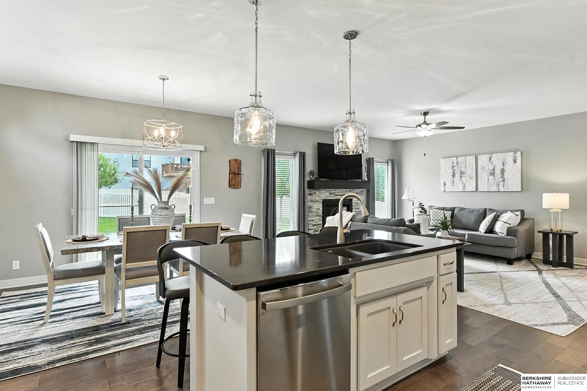 Omaha, Nebraska 68136, United States, 3 Bedrooms Bedrooms, ,3 BathroomsBathrooms,Residential,Active,161067