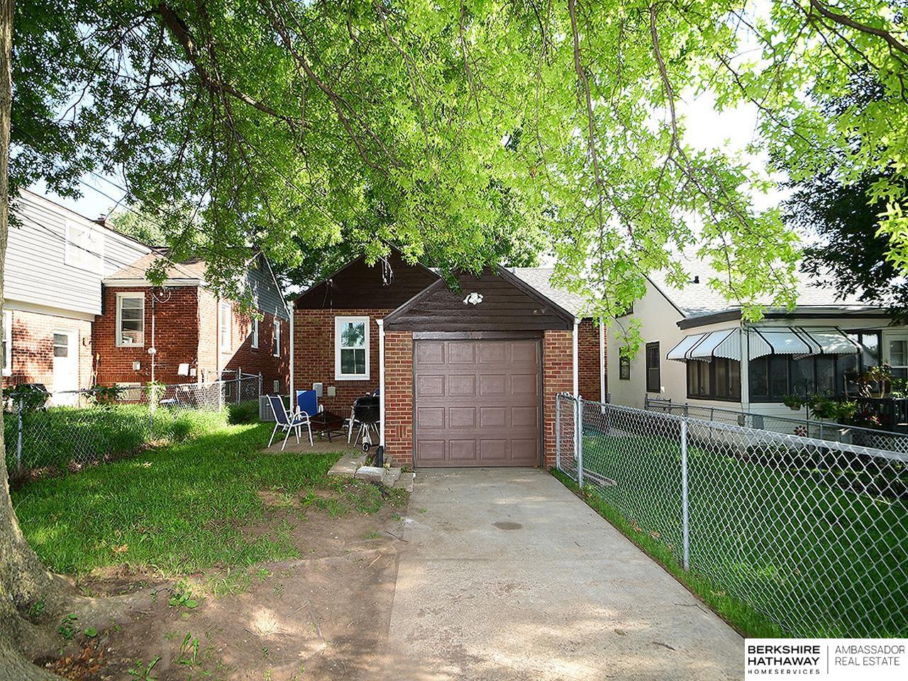 Omaha, Nebraska 68111, United States, 3 Bedrooms Bedrooms, ,2 BathroomsBathrooms,Residential,Pending,181362