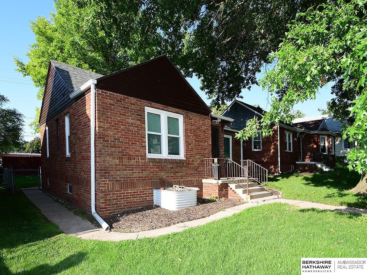 Omaha, Nebraska 68111, United States, 3 Bedrooms Bedrooms, ,2 BathroomsBathrooms,Residential,Pending,181362