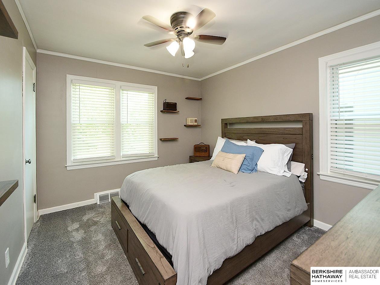 Omaha, Nebraska 68111, United States, 3 Bedrooms Bedrooms, ,2 BathroomsBathrooms,Residential,Pending,181362