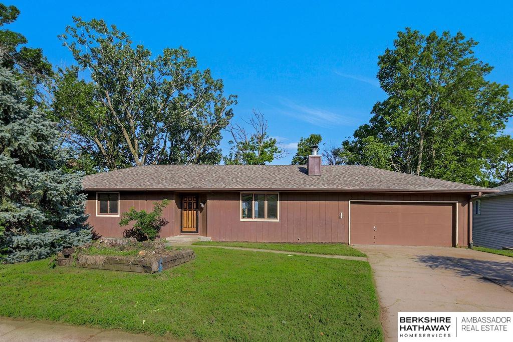 Bellevue, Nebraska 68005, United States, 4 Bedrooms Bedrooms, ,3 BathroomsBathrooms,Residential,Active,170201