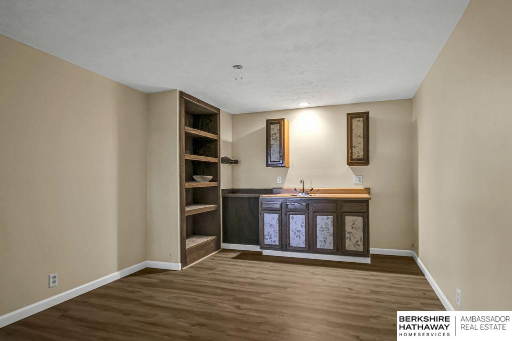 Bellevue, Nebraska 68005, United States, 4 Bedrooms Bedrooms, ,3 BathroomsBathrooms,Residential,Active,170201