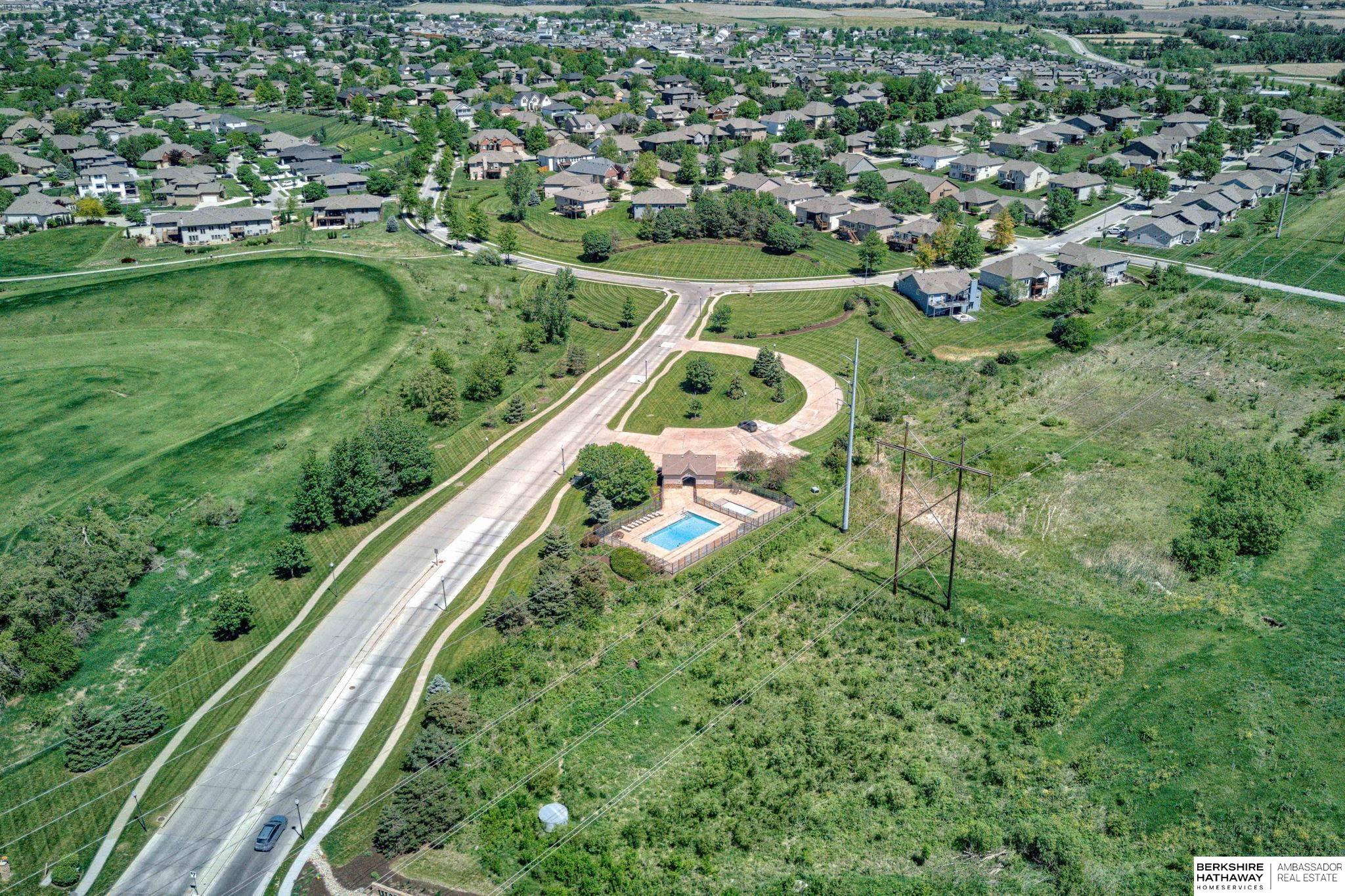 Bennington, Nebraska 68007, United States, 4 Bedrooms Bedrooms, ,3 BathroomsBathrooms,Residential,Pending,137522