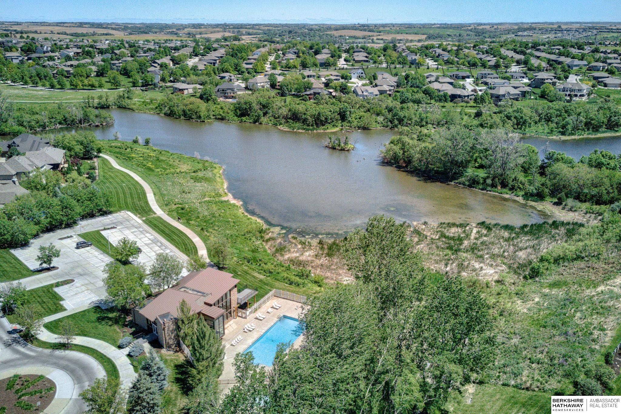 Bennington, Nebraska 68007, United States, 4 Bedrooms Bedrooms, ,3 BathroomsBathrooms,Residential,Pending,137522