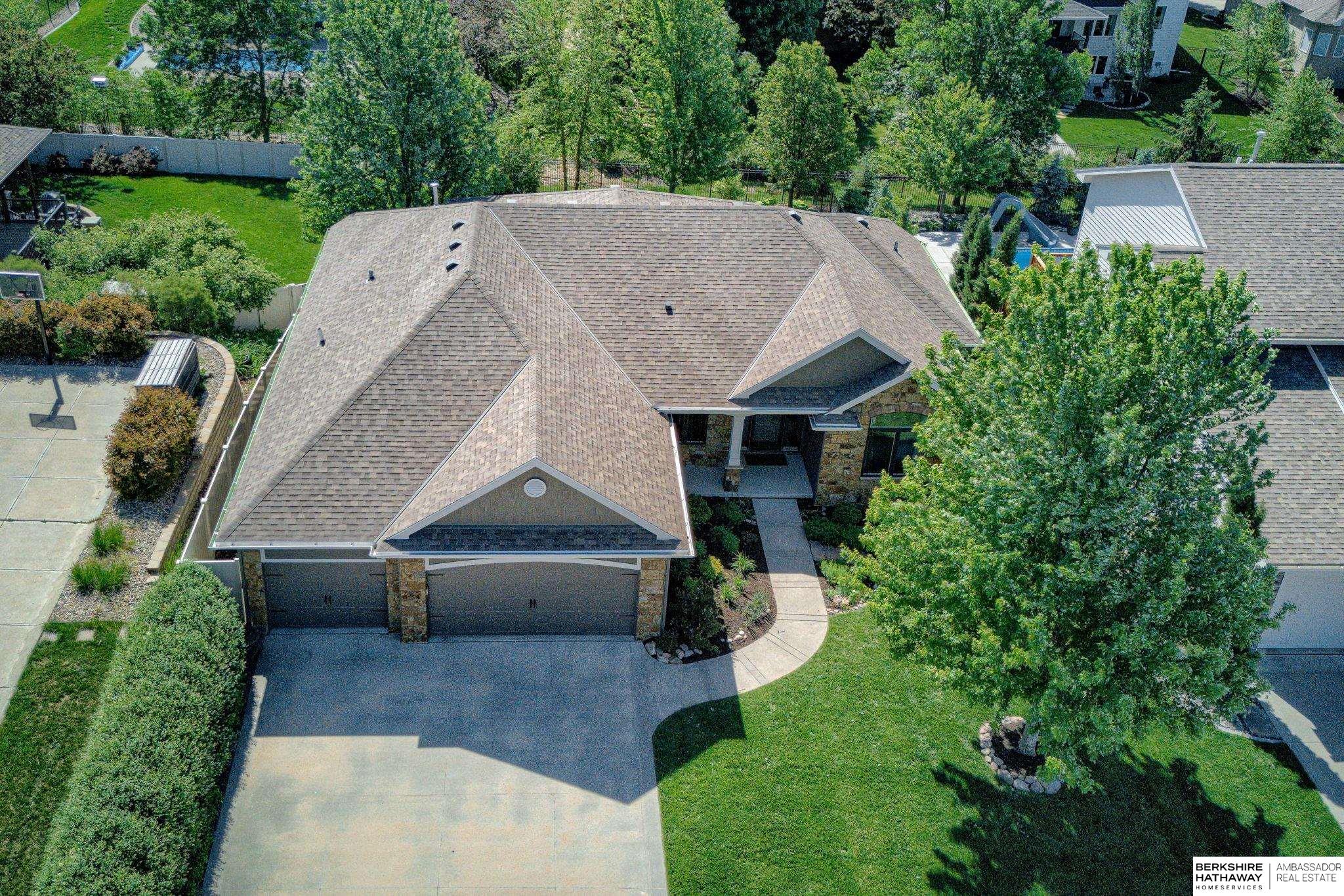 Bennington, Nebraska 68007, United States, 4 Bedrooms Bedrooms, ,3 BathroomsBathrooms,Residential,Pending,137522