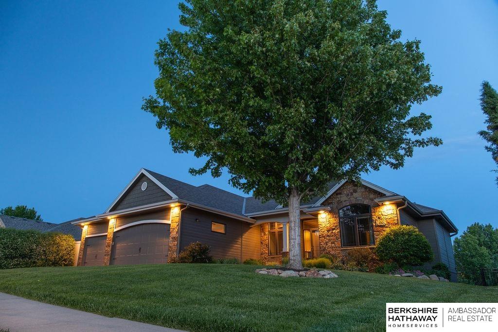 Bennington, Nebraska 68007, United States, 4 Bedrooms Bedrooms, ,3 BathroomsBathrooms,Residential,Pending,137522