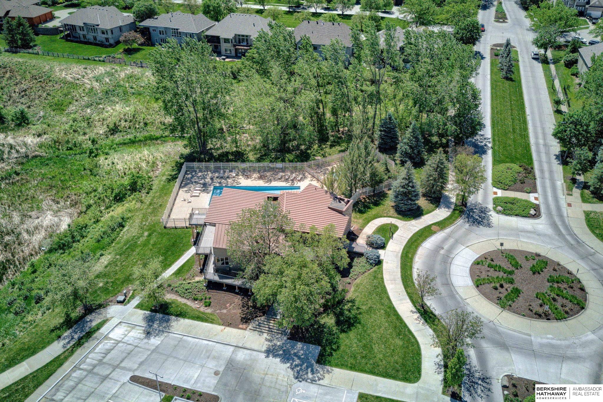 Bennington, Nebraska 68007, United States, 4 Bedrooms Bedrooms, ,3 BathroomsBathrooms,Residential,Pending,137522