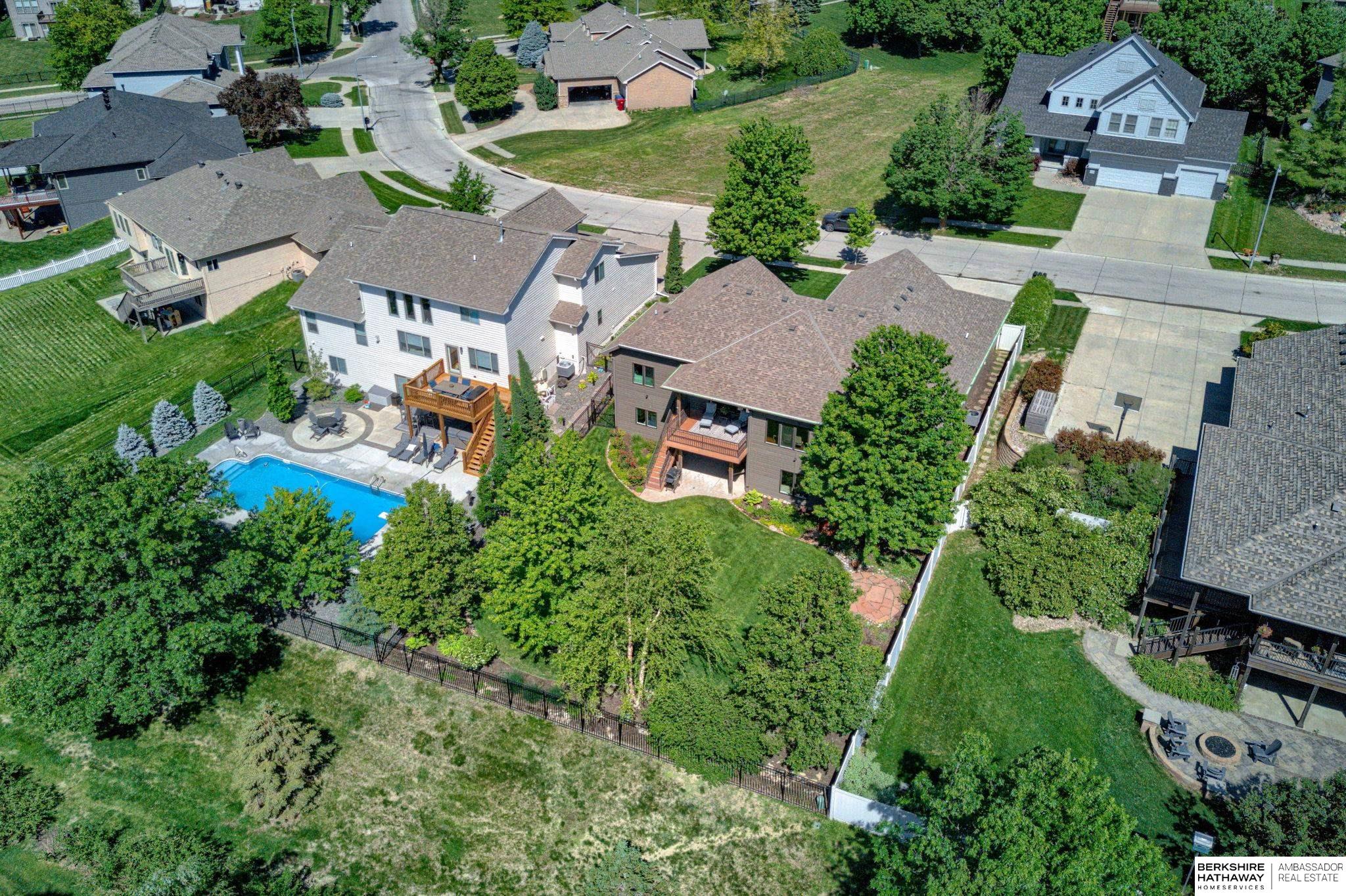 Bennington, Nebraska 68007, United States, 4 Bedrooms Bedrooms, ,3 BathroomsBathrooms,Residential,Pending,137522