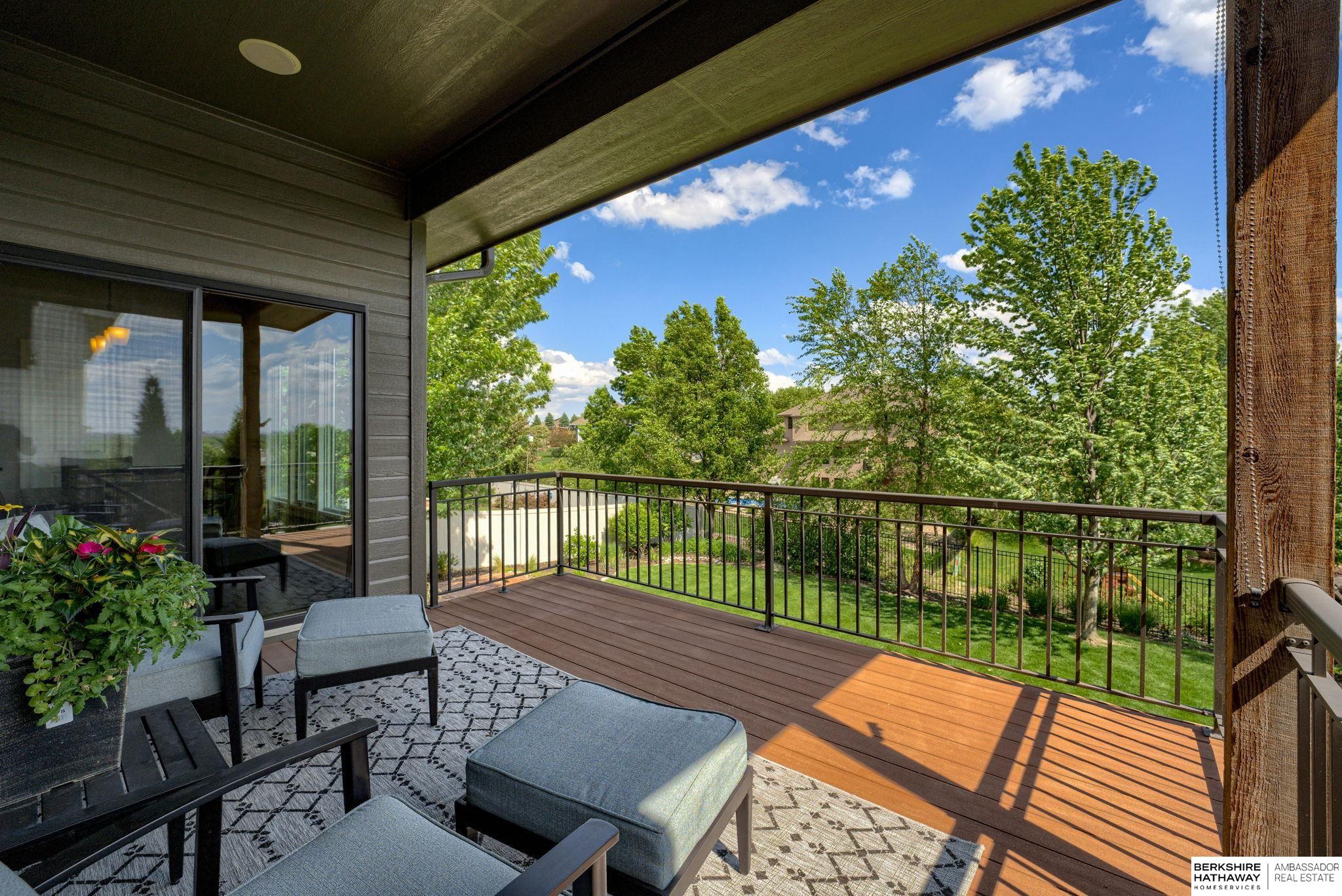 Bennington, Nebraska 68007, United States, 4 Bedrooms Bedrooms, ,3 BathroomsBathrooms,Residential,Pending,137522