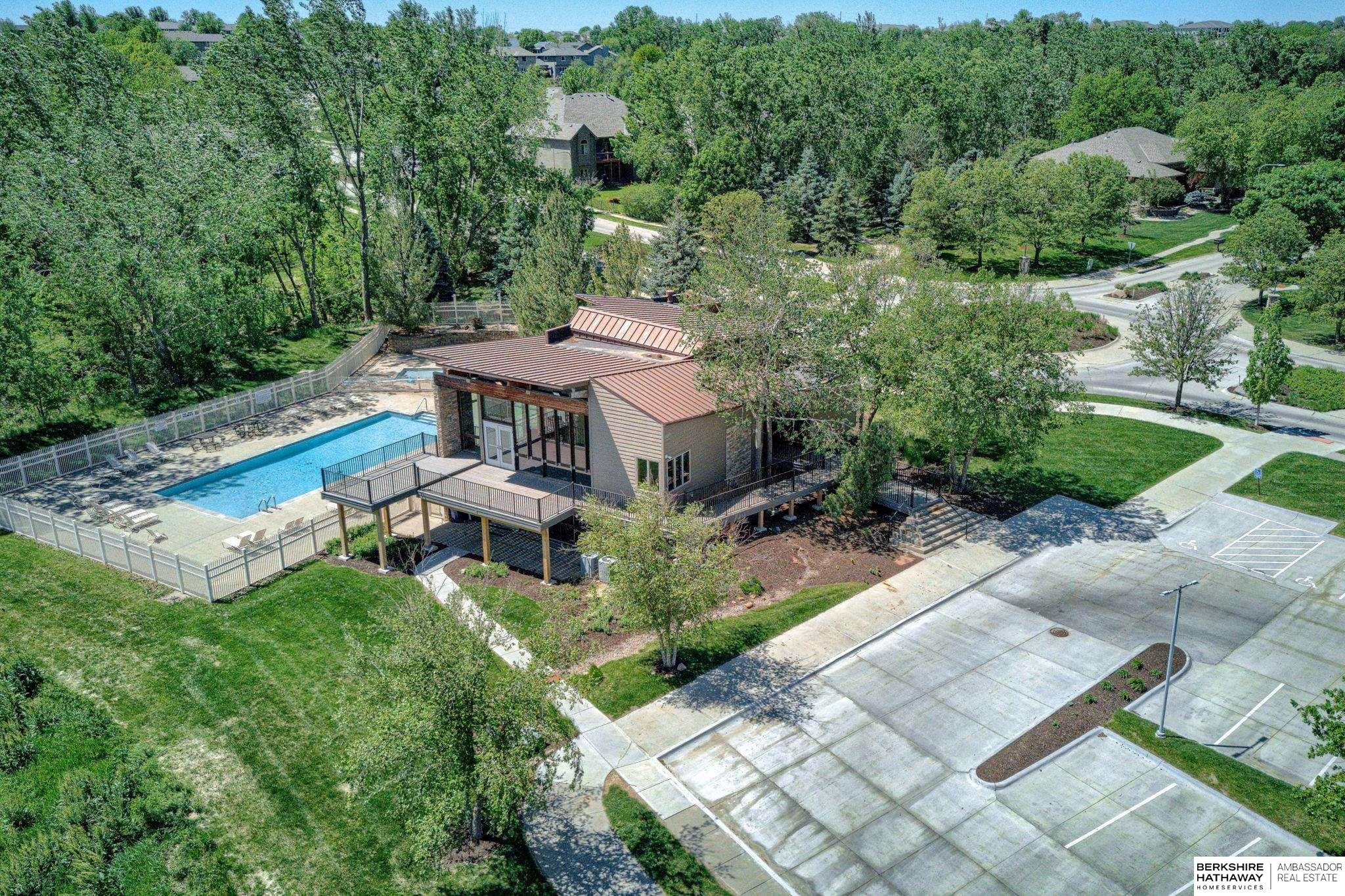 Bennington, Nebraska 68007, United States, 4 Bedrooms Bedrooms, ,3 BathroomsBathrooms,Residential,Pending,137522