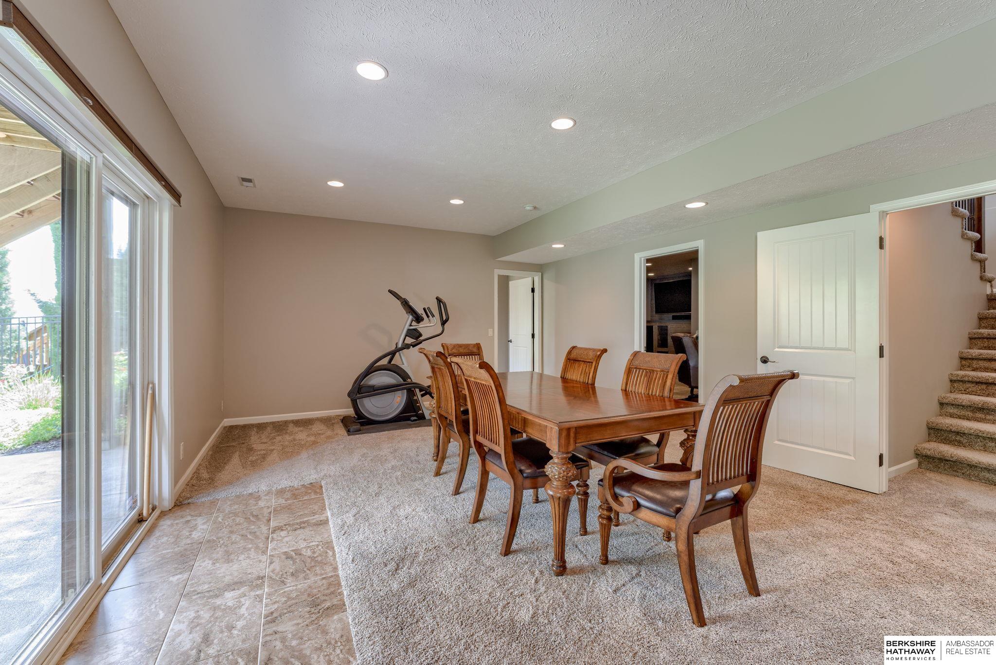 Bennington, Nebraska 68007, United States, 4 Bedrooms Bedrooms, ,3 BathroomsBathrooms,Residential,Pending,137522