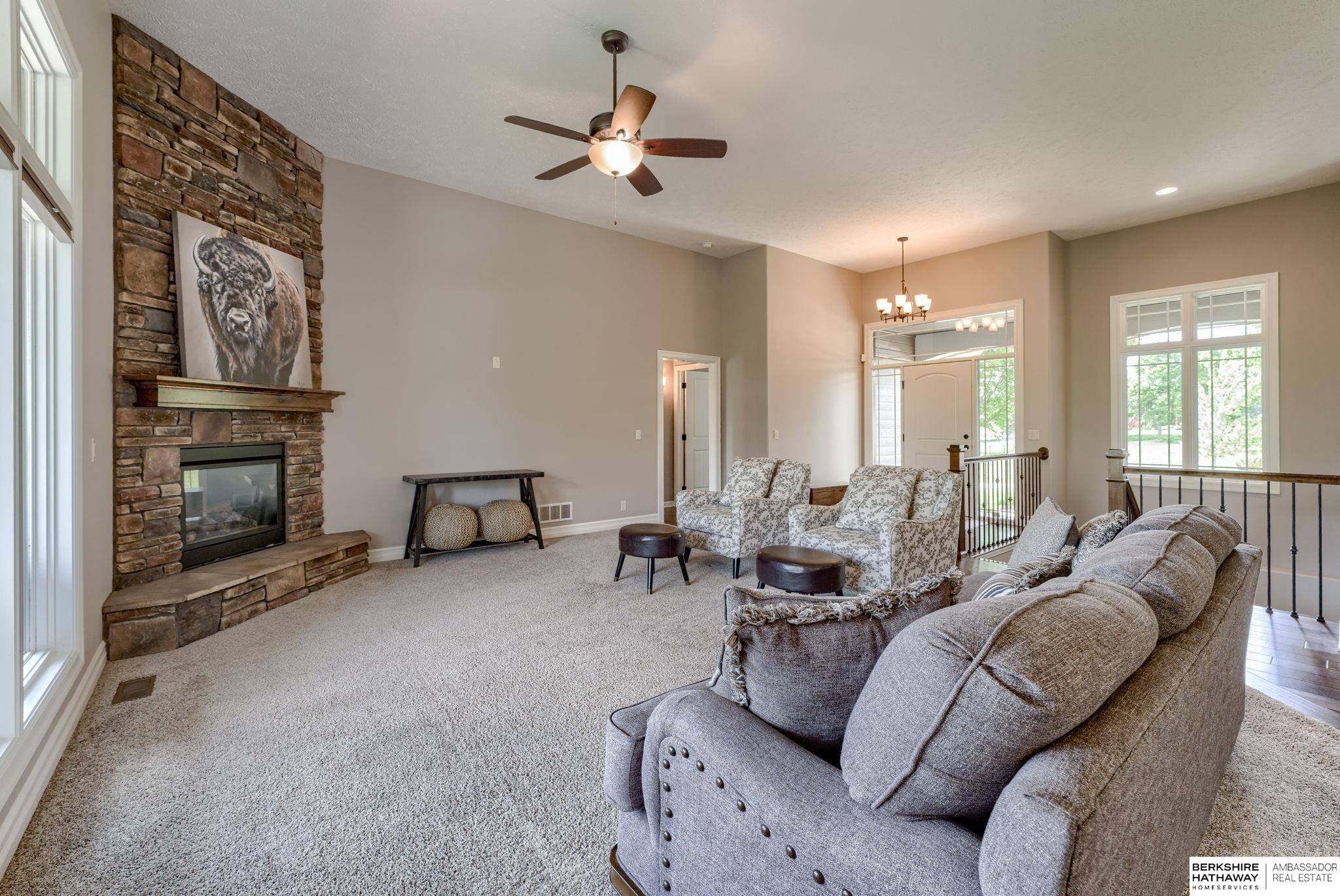 Bennington, Nebraska 68007, United States, 4 Bedrooms Bedrooms, ,3 BathroomsBathrooms,Residential,Pending,137522