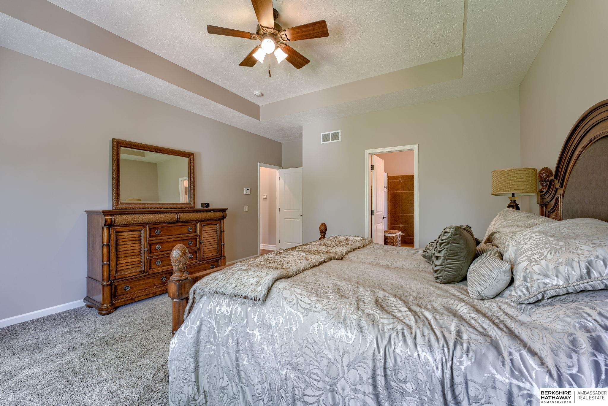 Bennington, Nebraska 68007, United States, 4 Bedrooms Bedrooms, ,3 BathroomsBathrooms,Residential,Pending,137522