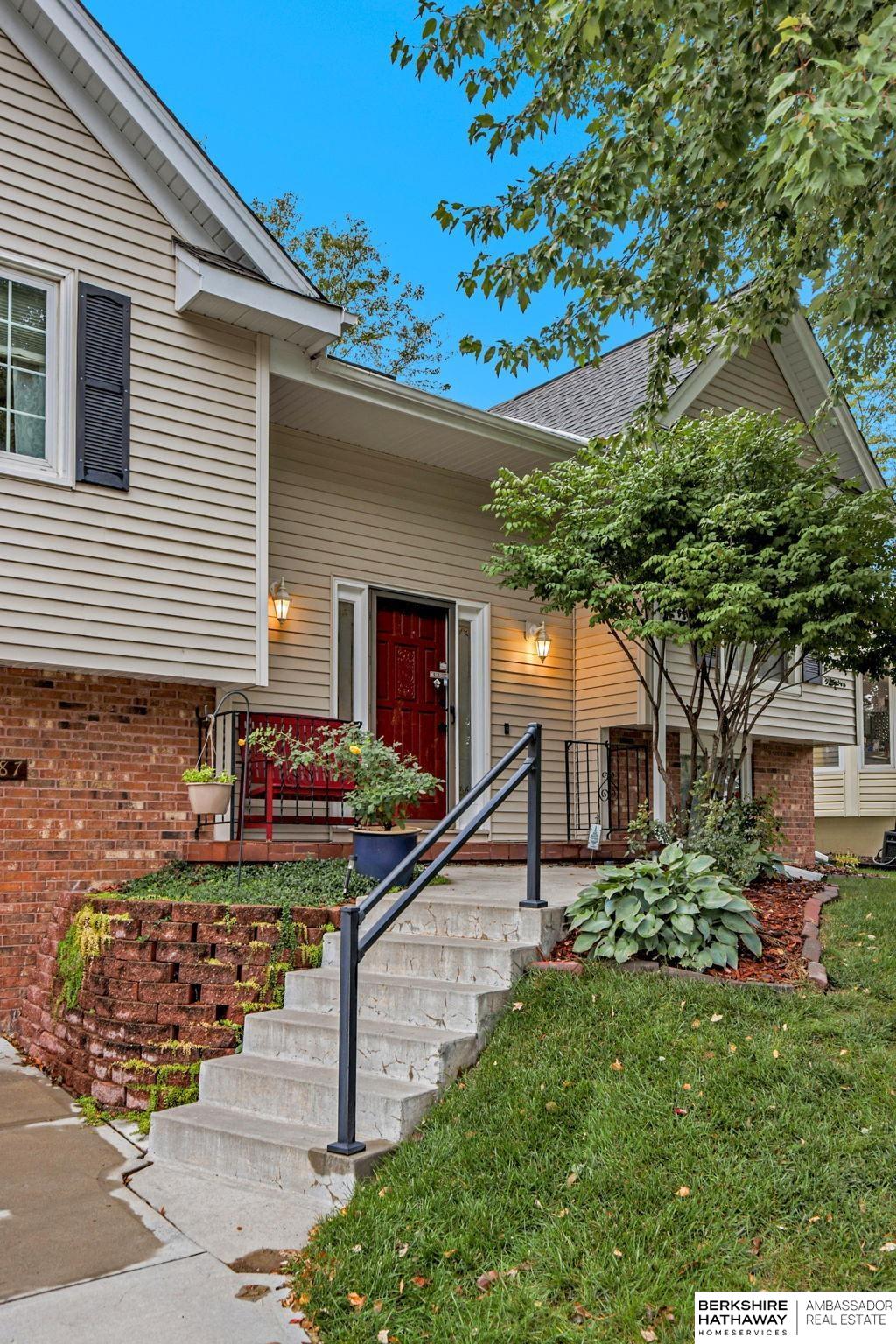 Omaha, Nebraska 68154, United States, 3 Bedrooms Bedrooms, ,2 BathroomsBathrooms,Residential,Active,225949