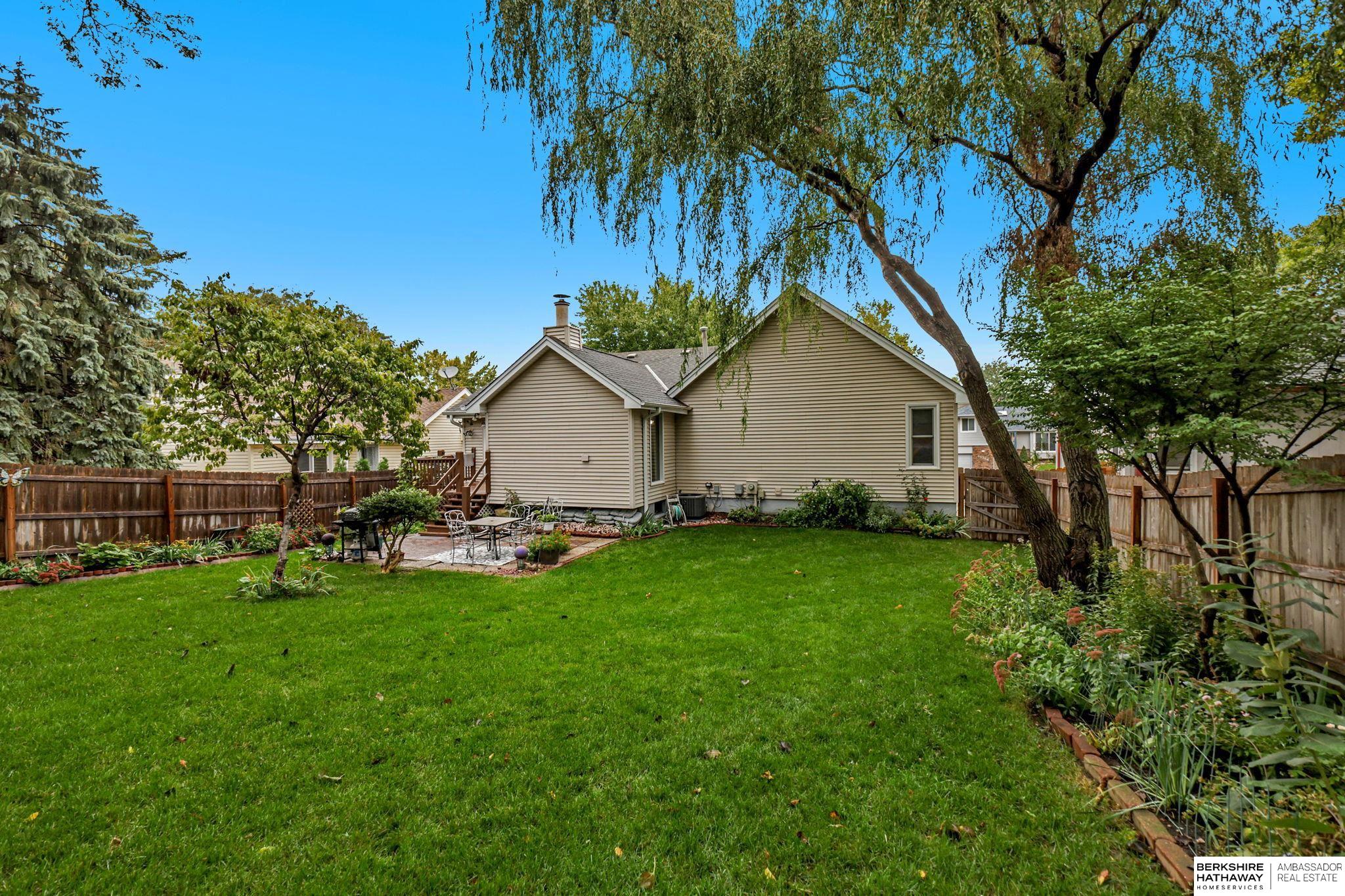 Omaha, Nebraska 68154, United States, 3 Bedrooms Bedrooms, ,2 BathroomsBathrooms,Residential,Active,225949