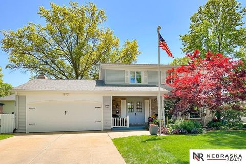 Photo of 1817 Holling Drive, Omaha, NE 68144 (MLS # 22528666) Photo of 1817 Holling Drive, Omaha, NE 68144 (MLS # 22528666)